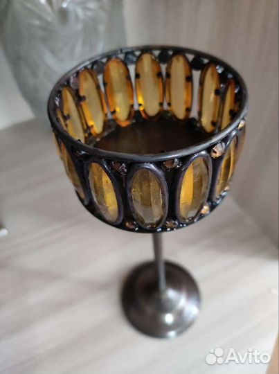 Статуэтка на стол, ваза - торшер