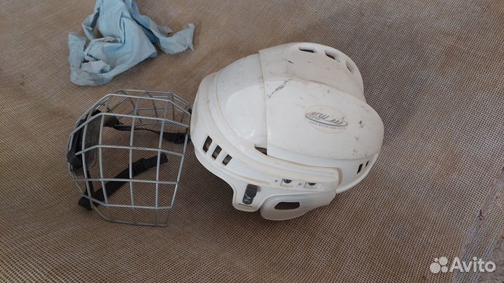 Хоккейный шлем детский, хоккейная клюшка