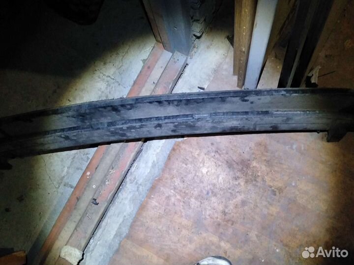 Нижняя губа, часть переднего бампера nissan juke