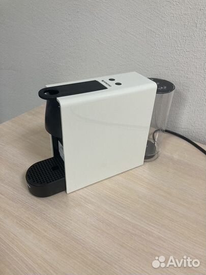 Кофемашина nespresso essenza mini