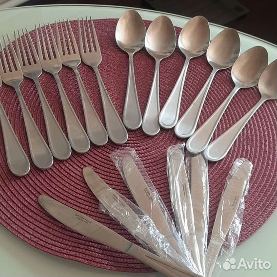 Столовый набор ложки и вилки ножи