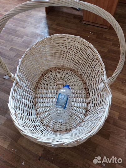 Корзина плетеная большая