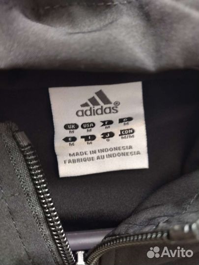 Спортивный костюм adidas