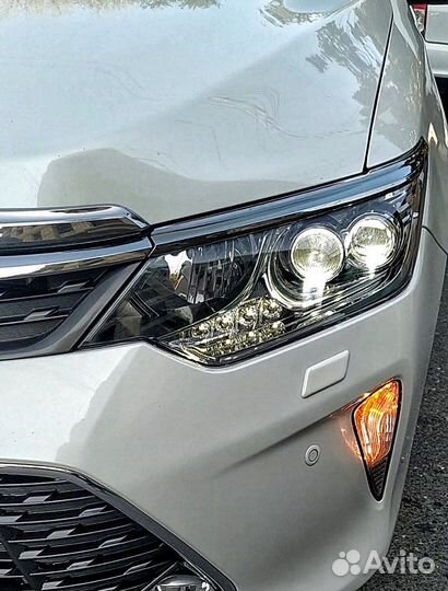 Фары на toyota camry 55