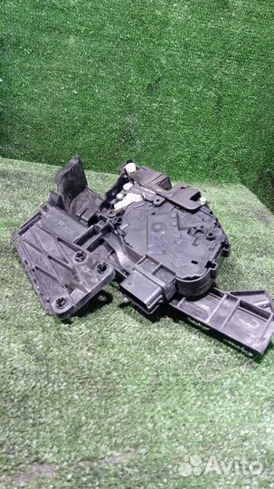 Замок двери задней правой Ford Focus