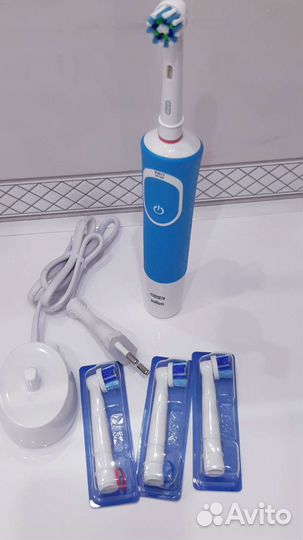 Зубная щетка braun Oral B и Oriflame