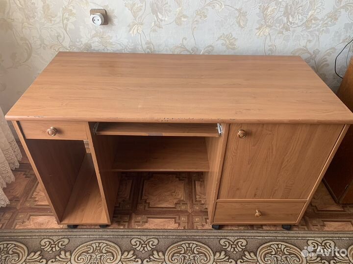 Комьютерный стол