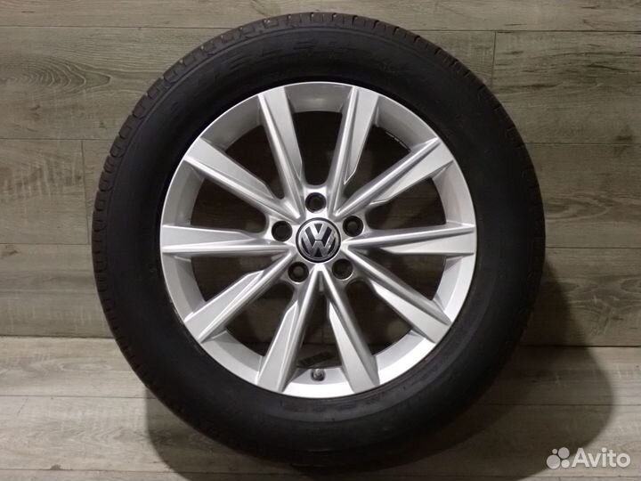 Комплект колес R17 VW Tiguan оригинал лето