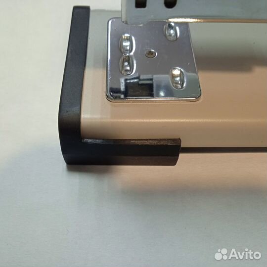 Степлер канцелярский