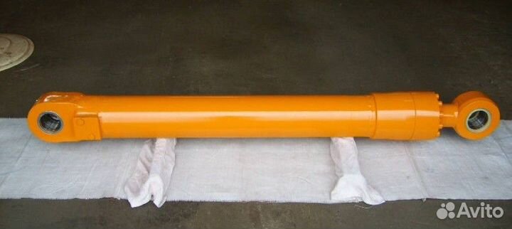 Гидроцилиндр ковша R220LC-9S, 31Q6-60110