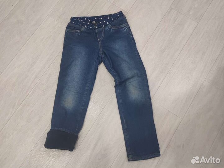 Джинсы на девочку 122