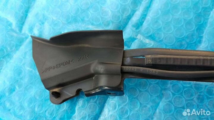 Датчик закрытия багажника Lexus Lx570 правый 12-15