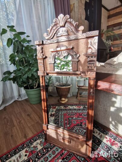 Зеркало старинное