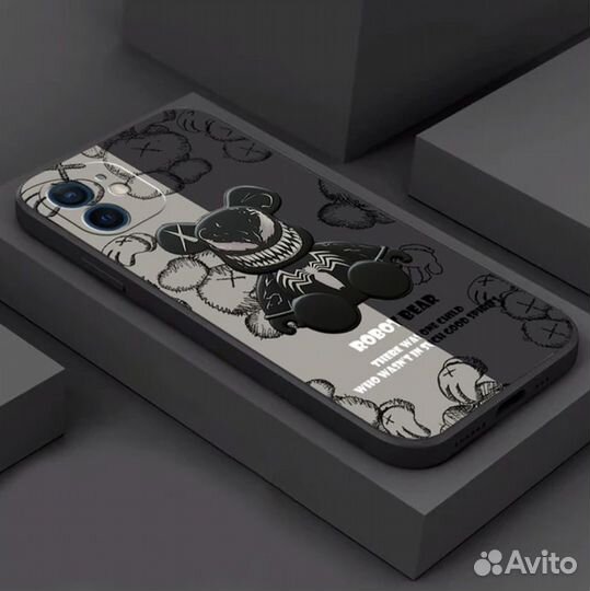 Чехол Robot Bear Venom на iPhone 14 Pro Max (B/W)