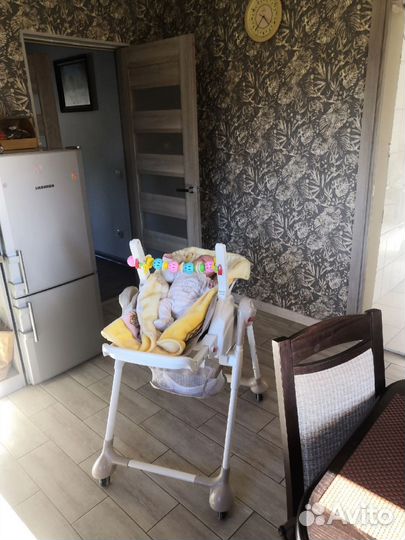 Стульчик для кормления olsson