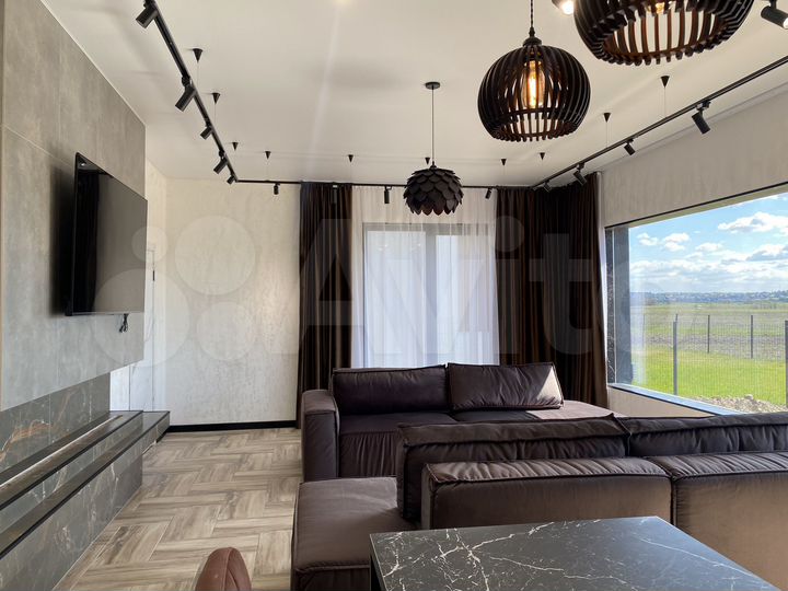 Коттедж 147 м² на участке 6 сот.