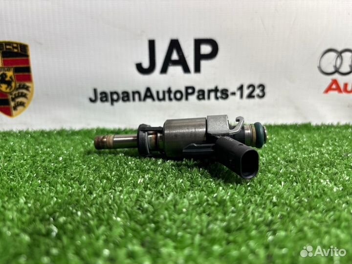 Форсунка инжекторная Audi A7 4G cypa 2015