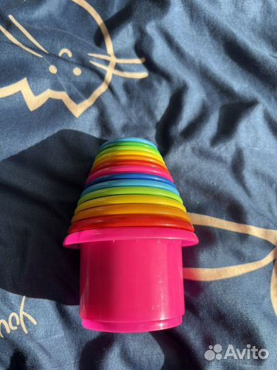 Пирамидка стаканчики