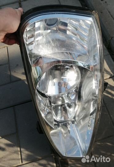 Фара от Лады Калина