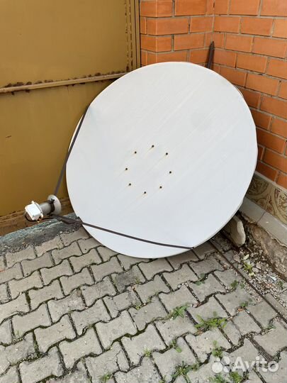 Антенна спутниковая