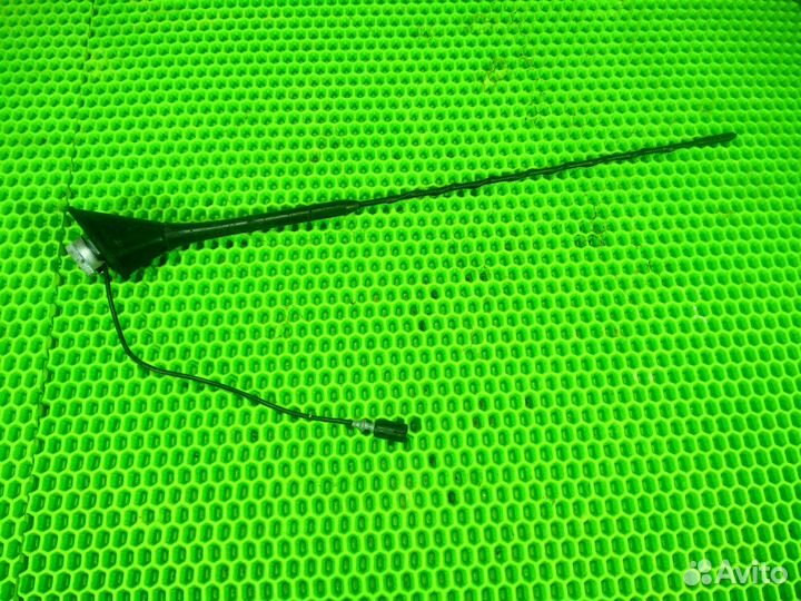 Антенна на крышу Skoda Fabia 1 2005