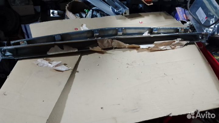 Новые молдинги капота решетки радиатора газ 21