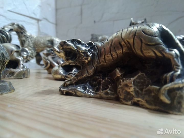 Бронзовые фигурки (старые) 12шт