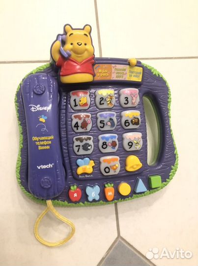 Игрушечный обучающий телефон