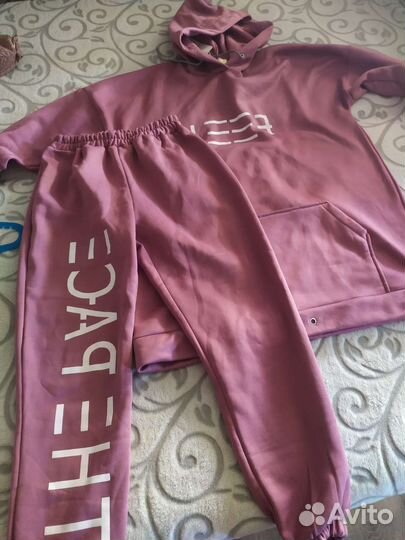 Спортивный костюм женский 48 50 новый