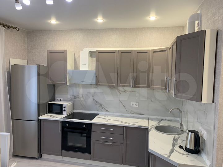 1-к. квартира, 42 м², 4/17 эт.