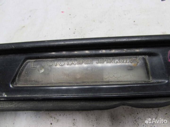 Подсветка номерного знака для Toyota Corona ST170