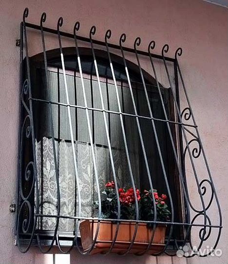 Решетка с элементами ковки N 464