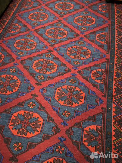 Ковер шерстяной новый