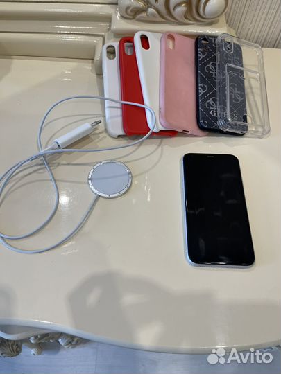 iPhone Xr, 64 ГБ