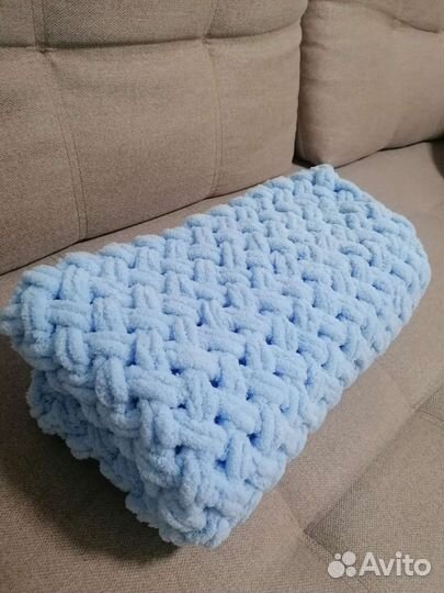 Плед детский вязаный