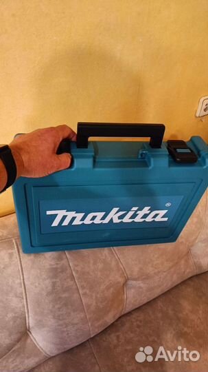 Перфоратор Makita HR2470X20