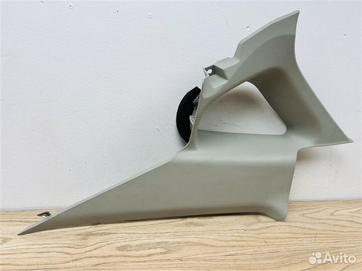 Обшивка стойки задняя правая Nissan Almera G15 1.6