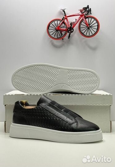 Кроссовки мужские Boss