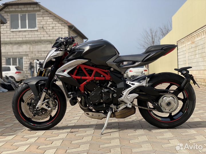 Mv Agusta Brutale 800.Без пробега по РФ