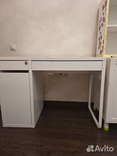 Компьютерный письменный стол