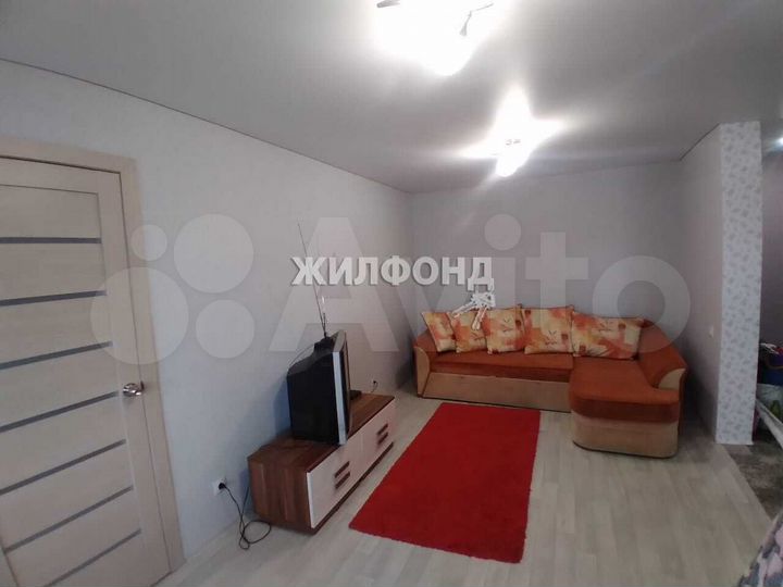 2-к. квартира, 46 м², 3/3 эт.