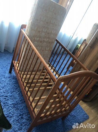 Детская кроватка