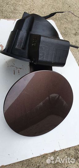 Лючок бензобака Skoda Yeti FL