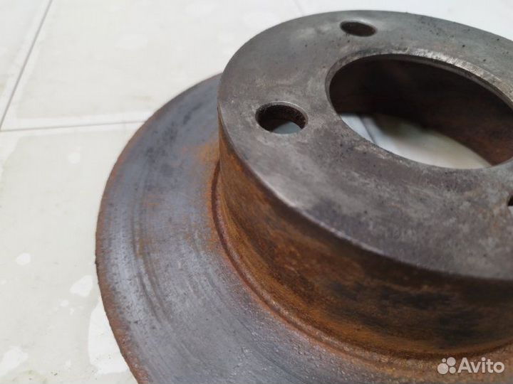 Тормозной диск задний левый Audi 90 B3 NG 1989