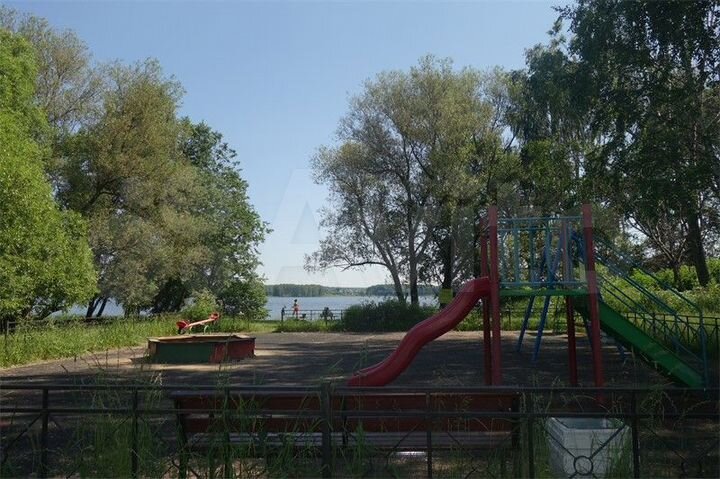 Дом 420 м² на участке 20 сот.