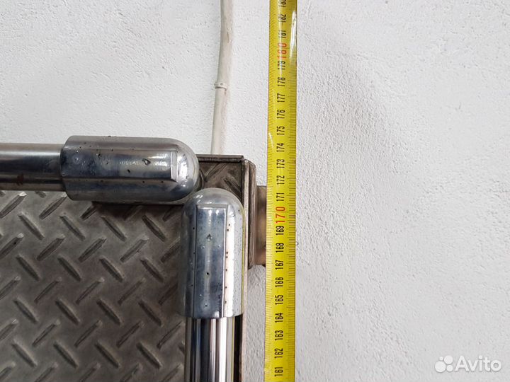 Багажник на крышу лестница Toyota Noah Voxy Esquir