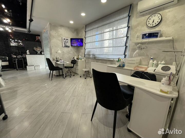 Аренда места мастера по маникюру