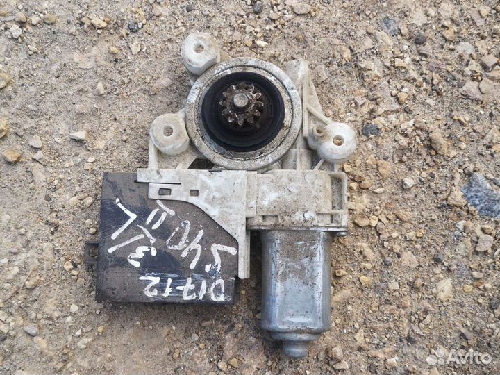 Мотор ст-ка Volvo S40 (2) зад левый