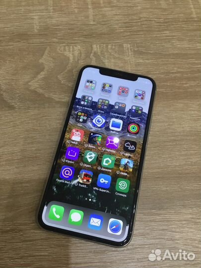 Телефон iPhone 11 pro