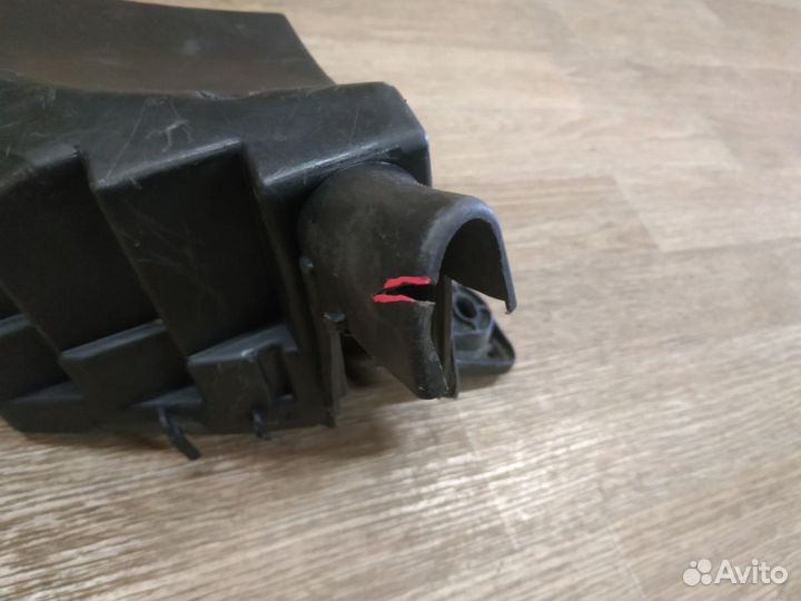 Корпус блока предохранителей Renault Logan Sandero